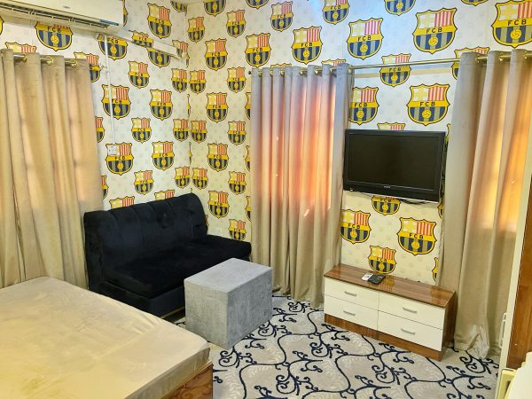 🏠 غرفة للإيجار – الخوير