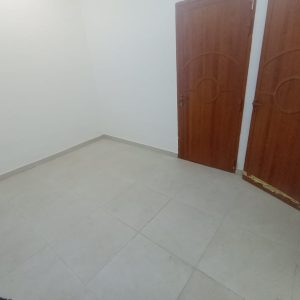 🏠 غرفة للإيجار – فيلا الياسمين (الخوير)